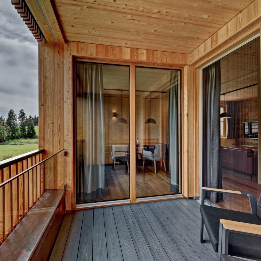 Chalet Hochh&auml;derich Loggia